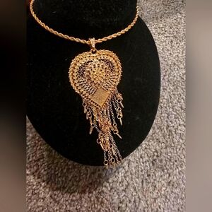 21kgp Dubai Jewlery - Elegant Gold Heart Pendant Necklace